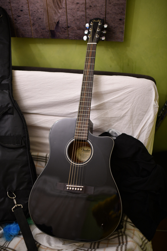 Гитара Fender полуакустика